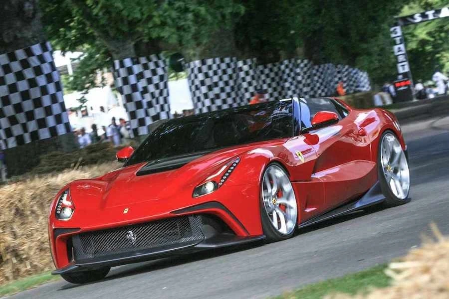 페라리-원오프-f12-루프.jpeg