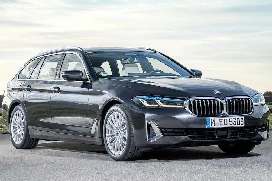 BMW-수입차-M시리즈-3시리즈-5시리즈-7시리즈-BMW-X3-BMW-X5-BMW-X6-BMW-X7-BMW-X4-BMW-iX-BMW-M4-전기차-BMW-전기차-13.jpeg