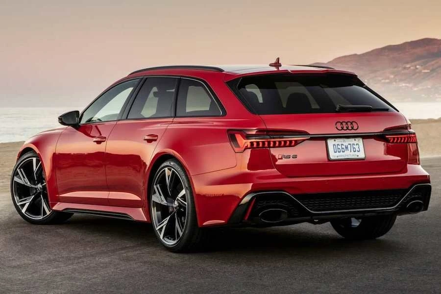 아우디-고성능-왜건-rs6-7.jpeg
