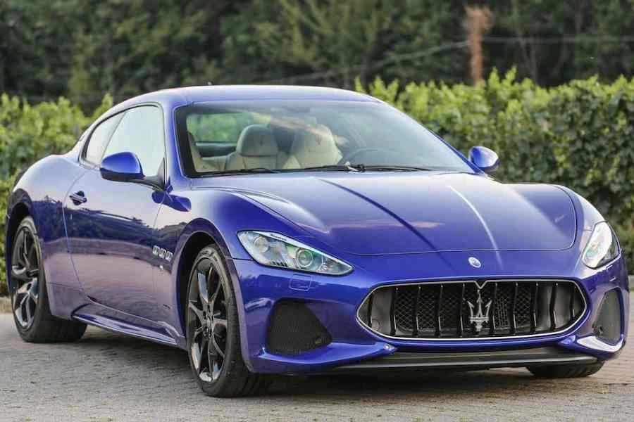 마세라티-그란투리스모-1세대-전면.jpeg