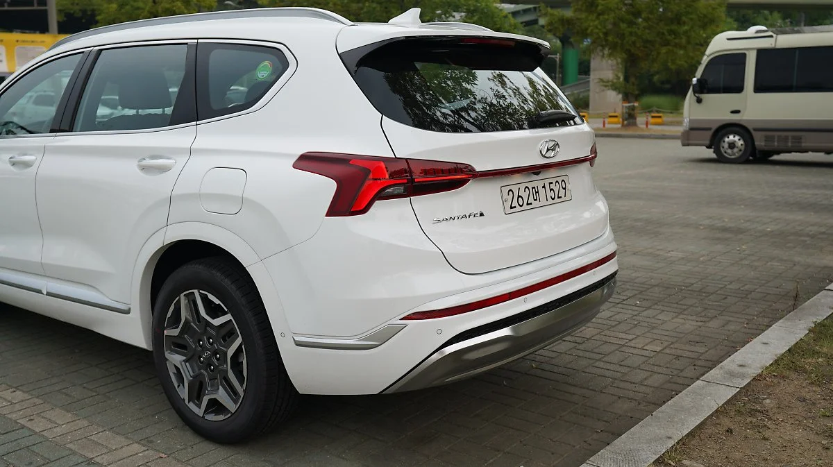 FL_03618.JPG?type=w1200