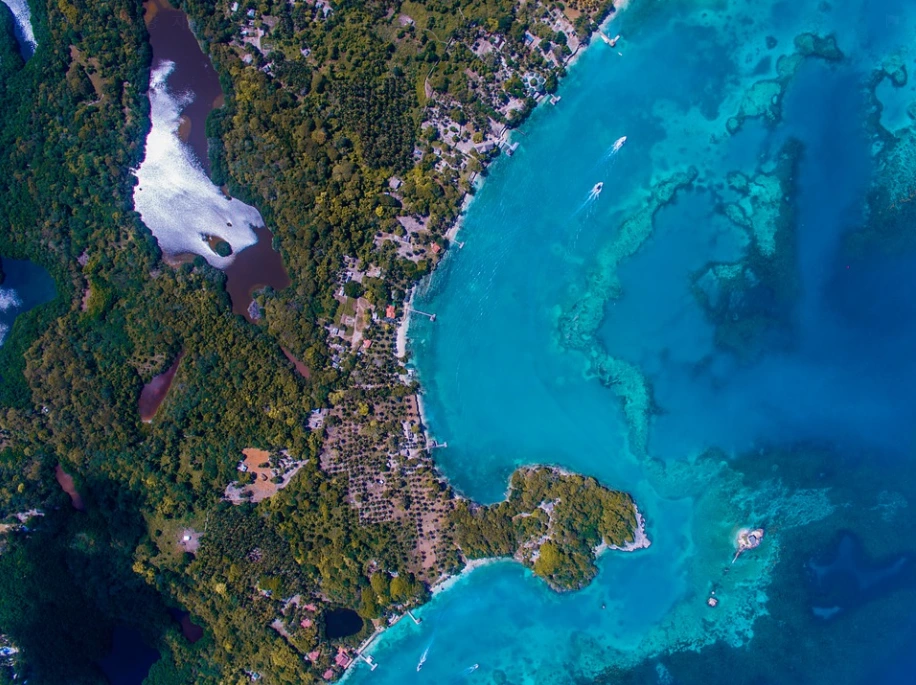 엔칸토 마법의 세계 배경 콜롬비아 5.PNG