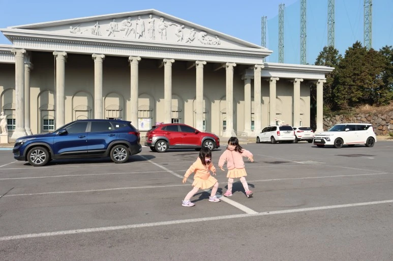 IMG_4533.JPG?type=w773