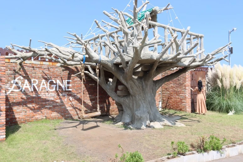 IMG_3830.JPG?type=w773