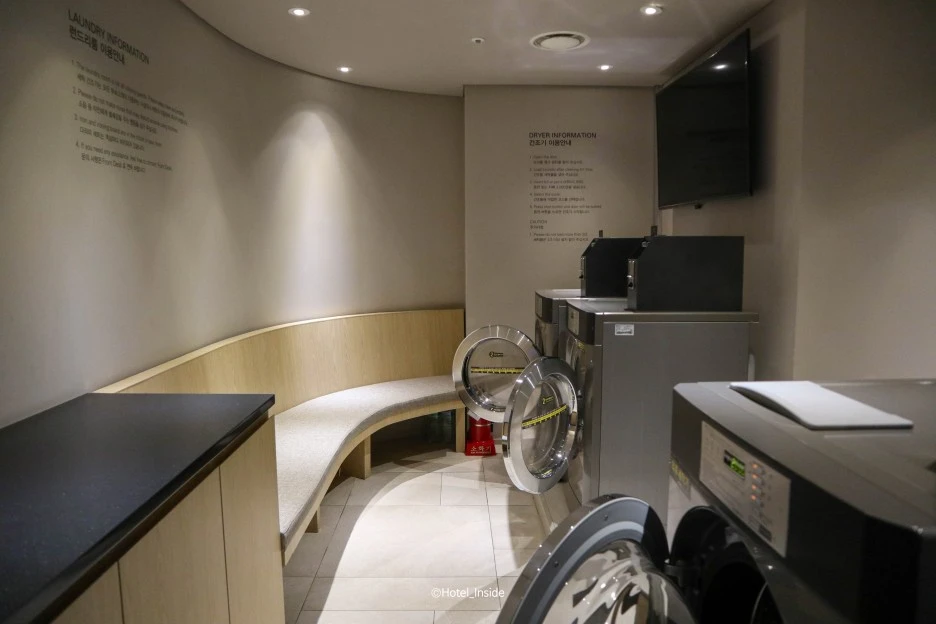 SE-b9ce2f4b-25bf-49cf-a874-7c912ec5a5ff.jpg?type=w1