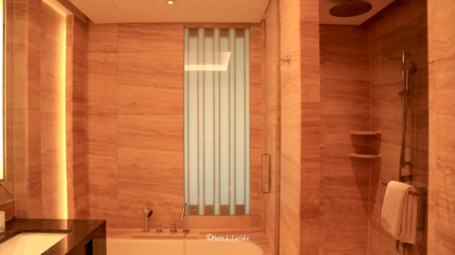 SE-bf351a60-7f40-4e98-b131-33ba01f34aa9.jpg?type=w1