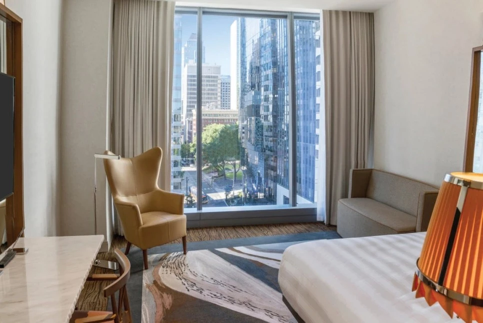 lotte-seattle-rooms-superior_king_city-view-01.jpg?type=w966