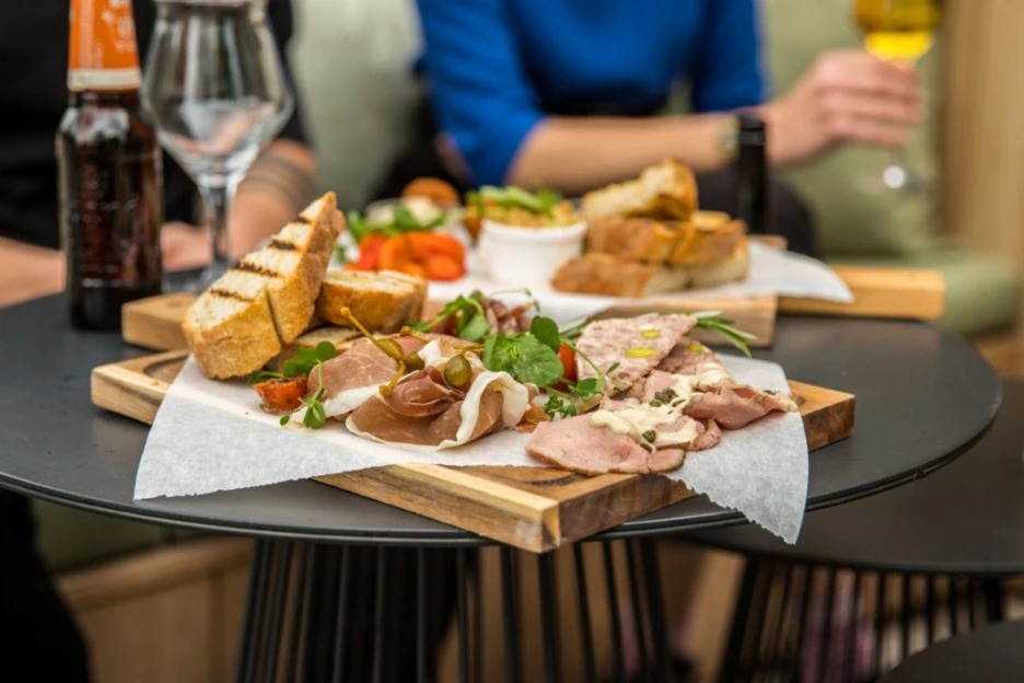 Lloyd-Hotel-Web-Use-Ashkan-Mortezapour-Photography-62-of-102-1030x687.jpeg?type=w1