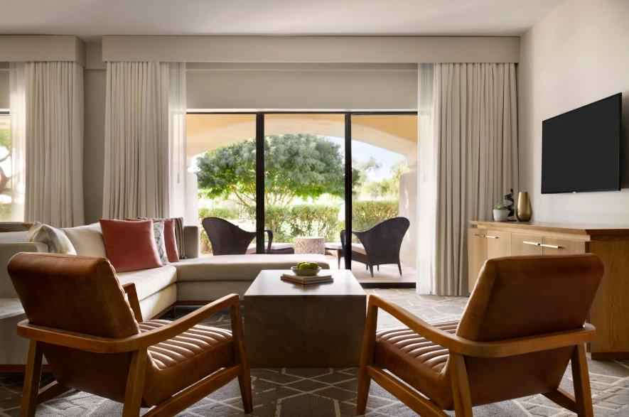 Princess_One-Bedroom_Suite_1.png?type=w966