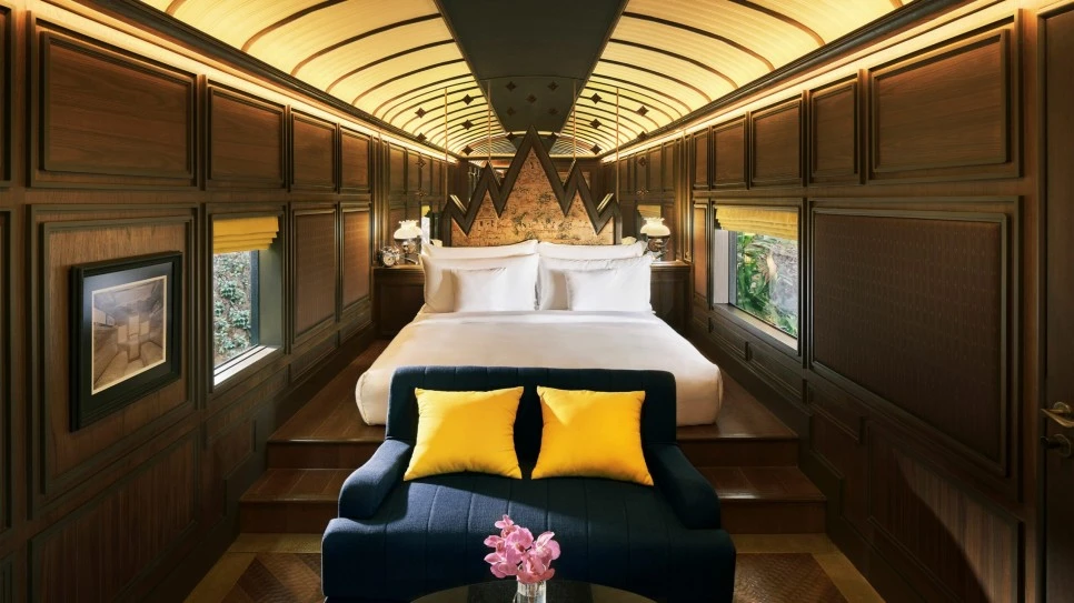 A-main-bedroom-of-Heritage-Railcar-2Bedroom-Pool-Villa-at-InterContinental-K.jpg?type=w966