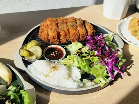 SE-aba51844-c3e8-41ca-8122-bf8225f13a6f.jpg?type=w466