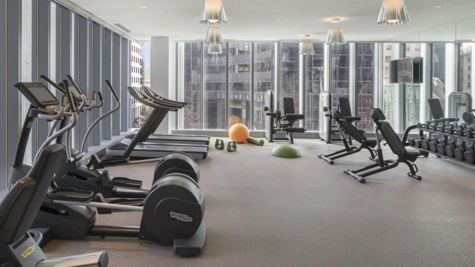 200326-1-2000-fitn-LTST.jpg.thumb.1920.1920.jpeg?type=w1