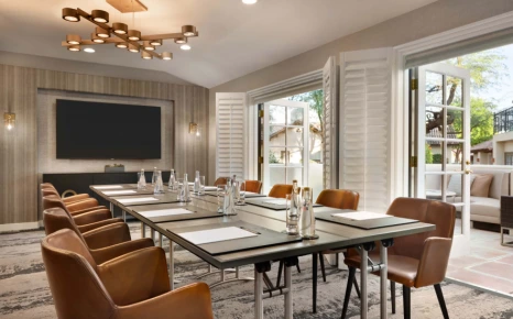 Ambassador_Suite_2.png?type=w466