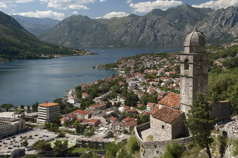 20090719_Crkva_Gospa_od_Zdravlja_Kotor_Bay_Montenegro.jpg?type=w966