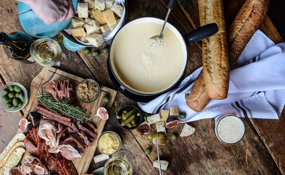 chalet-fondue-975x600.jpg?type=w1