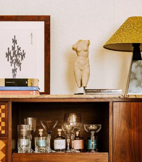 Suites_2-1.png?type=w466