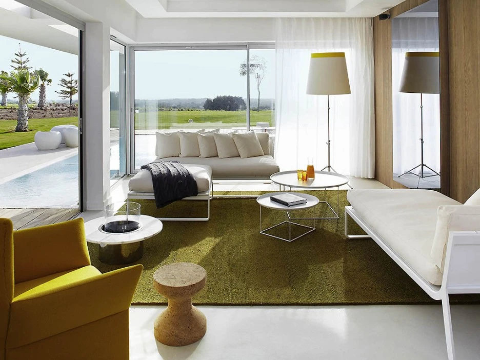 7145_rovce_00_p_1024x768.jpeg?type=w1