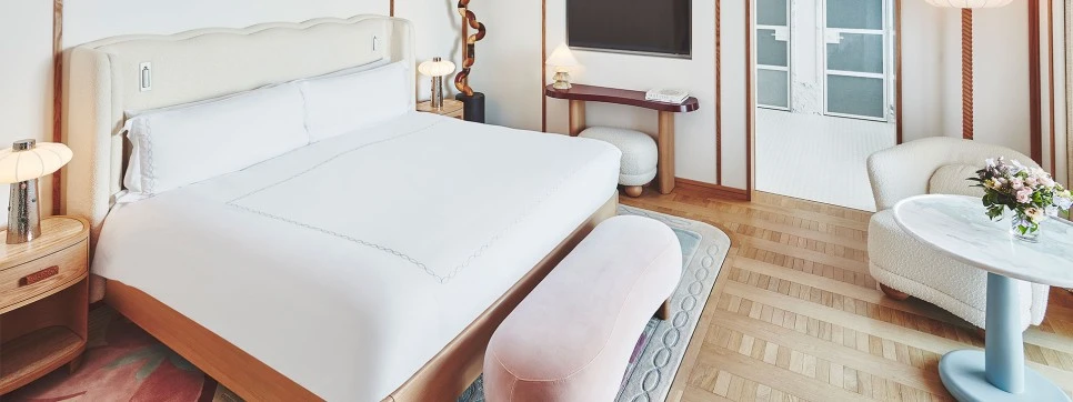 claridges-balcony-room-nov-23-1920x720.jpg?type=w966