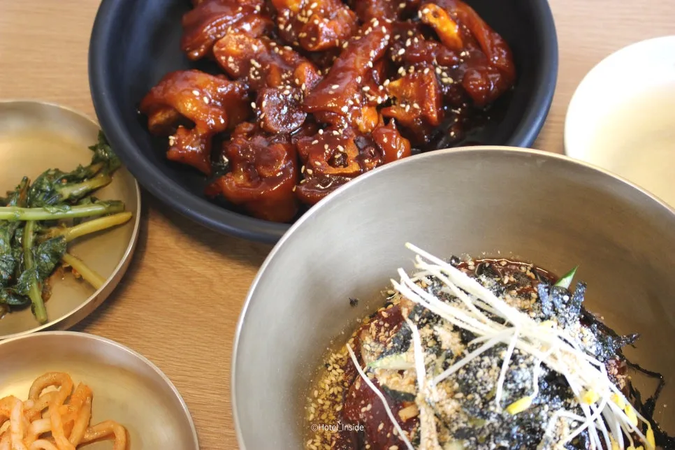 SE-087d6009-1ce1-4c75-aa70-2234d3648c8c.jpg?type=w966