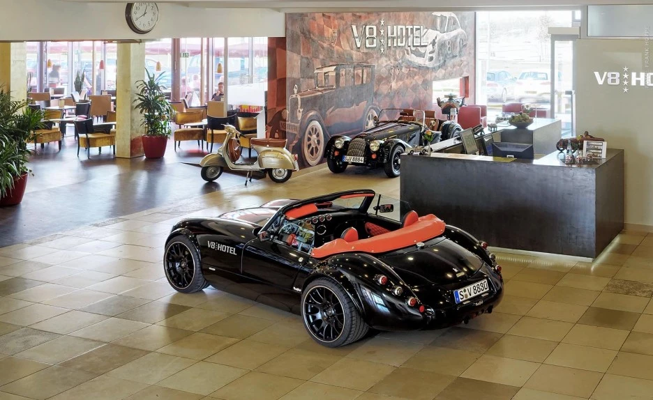 Classic-Lobby-2--V8-Hotel--Region-Stuttgart__EN.jpeg?type=w1