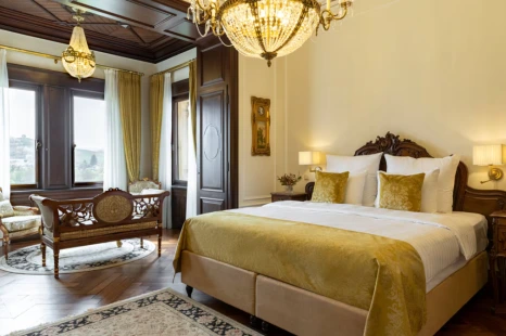 Moselle_View_Junior_Suite_3.png?type=w466