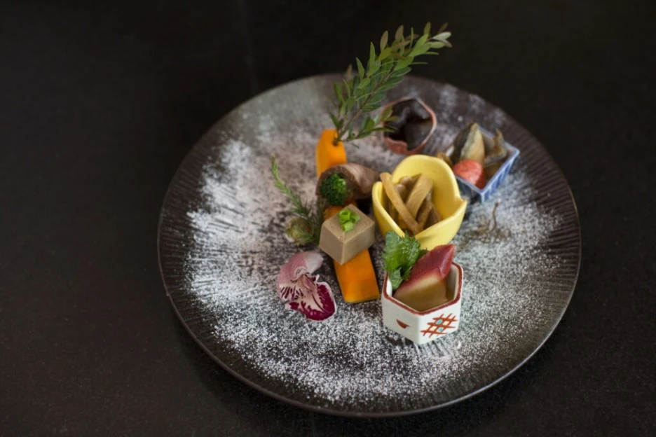 Aman-Summer-Palace-China-Dining-Food-Detail_High-Res_10192-1-1024x683.jpeg?type=w1