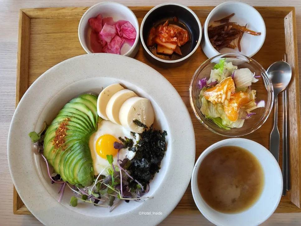 SE-6f4933d3-b55c-4ce4-be62-fbd723acbeeb.jpg?type=w966