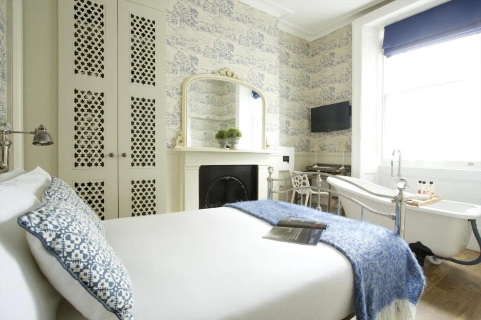 42862748.jpeg?type=w1