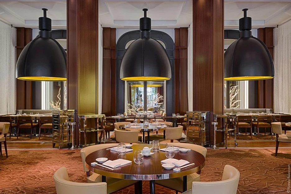 Le-Royal-Monceau-Raffles-Paris-Matsuhisa-Paris-%C2%A9Romeo-Balancourt-400ko.jpeg?type=w1