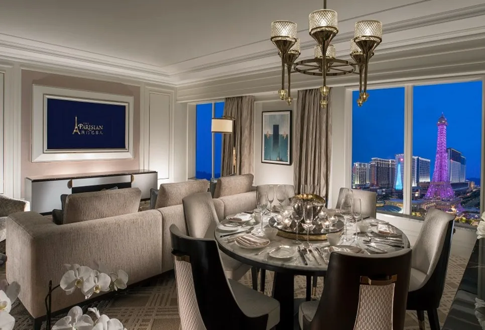 pm_marseille-suite-king_gallery_750x510_2.jpg?type=w966