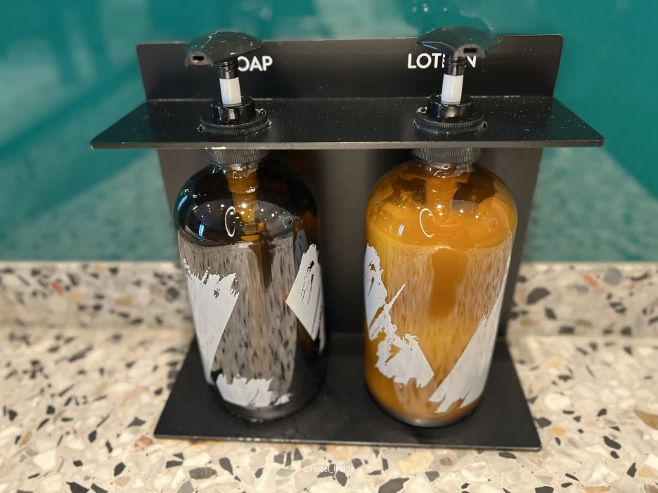 SE-9cb9eb51-589c-43aa-8bfc-91337f3f3139.jpg?type=w1