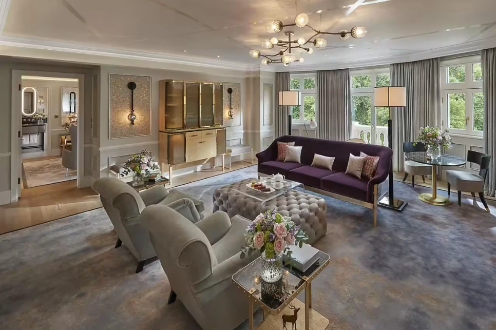 Hyde_Park_Suite.png?type=w966