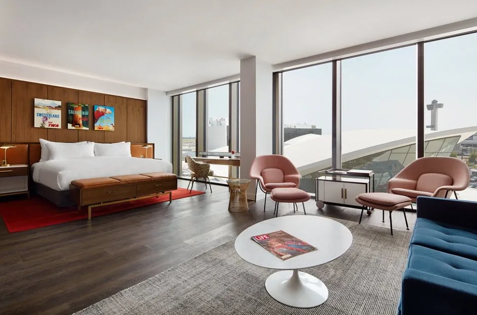 Howard_Hughes_Presidential_Suite.jpg?type=w966