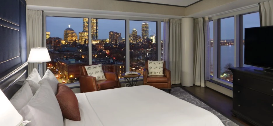 Liberty_hotel_lux3646gr-188220-Renovated-Suite-Bedroom.jpeg?type=w1