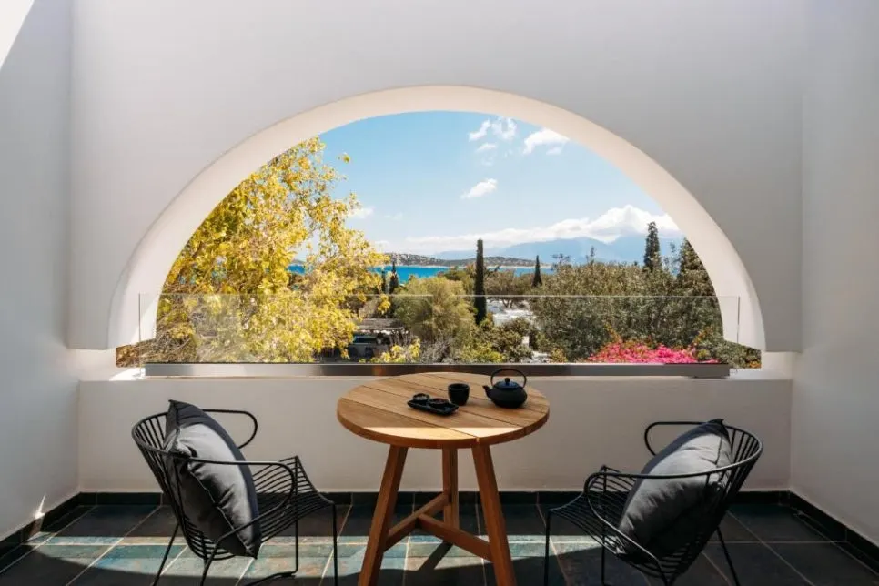 Sea_View_Suite_-_Main_Building.jpg?type=w966