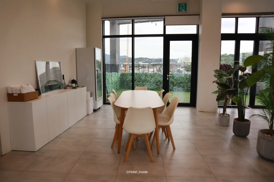 SE-e6db6823-b29e-4e14-8d25-a1561fb989c2.jpg?type=w1