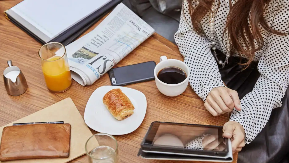 %EA%B7%B8%EB%9E%9C%EB%93%9C_%ED%95%98%EC%96%8F%ED%8A%B8_%EC%A0%9C%EC%A3%BC_%EB%B2%A0%EB%93%9C_%EC%95%A4_%EB%B8%8C%EB%9E%99%ED%8D%BC%EC%8A%A4%ED%8A%B8.png?type=w1