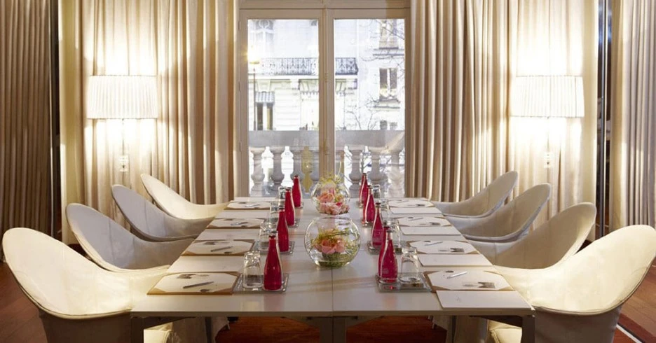 RMO-487377-Events-Meeting-room.jpeg?type=w1