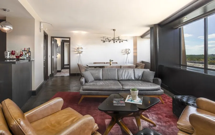 Diplomat_1.jpg?type=w966