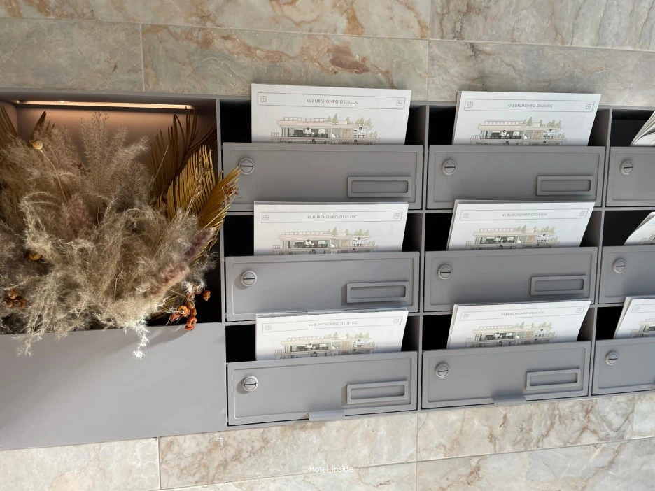 SE-b8bfe9f3-5902-445c-aafb-a6f9e0604ebb.jpg?type=w1