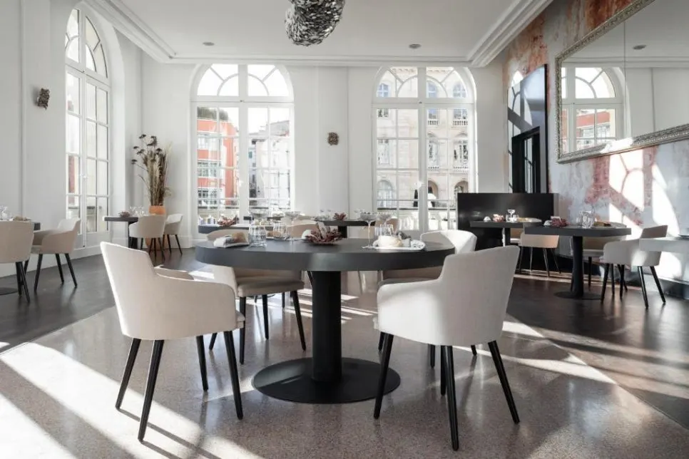 H%C3%B4tel_Dieu_Intercontinental_Marseille_3.jpg?type=w966