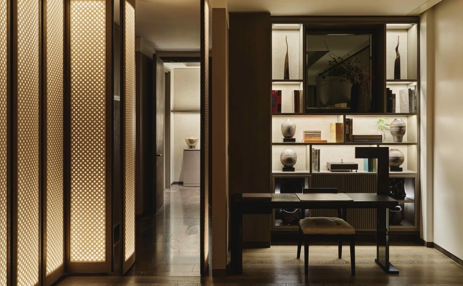 Aman_New_York,_USA_-_Accommodation,_Corner_Suite,_Library.jpg?type=w1