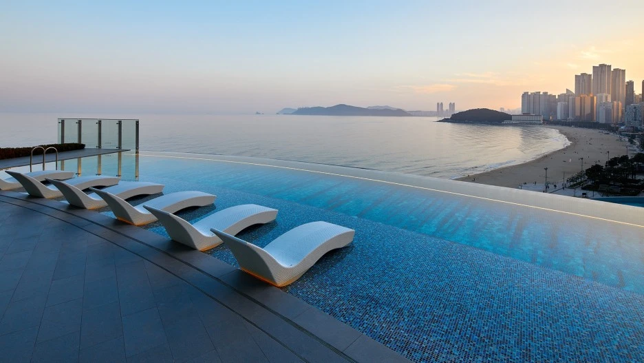 %EC%8B%9C%EA%B7%B8%EB%8B%88%EC%97%98_%EB%B6%80%EC%82%B0_%EC%95%BC%EC%99%B8%EC%88%98%EC%98%81%EC%9E%A5.jpeg?type=w1