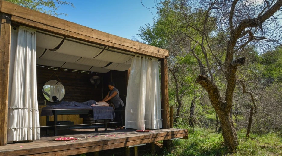 tinga_sala_spa2_preview_maxwidth_2000_maxheight_2000_ppi_300_quality_100.jpeg?type=w1