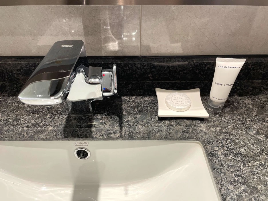 SE-26e8bee6-4abc-4085-b43b-c2c134f3cf16.jpg?type=w1