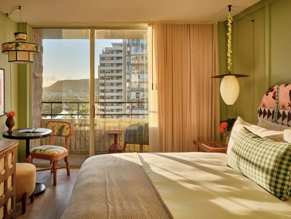 wayfinderwaikiki-roomsoverview.jpg?type=w1