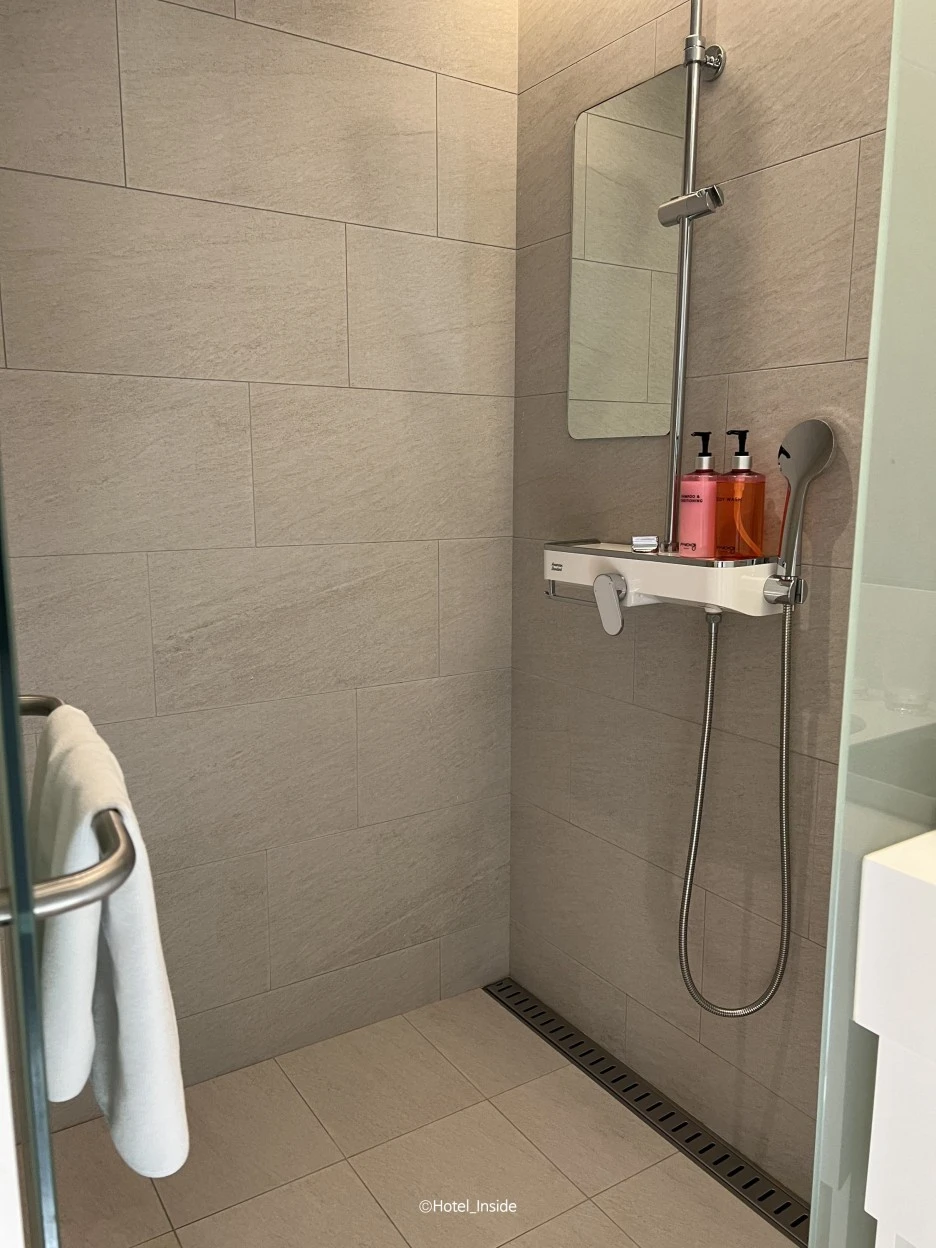 SE-8f97d5f7-c386-4f81-ab60-d4f47d67d511.jpg?type=w1