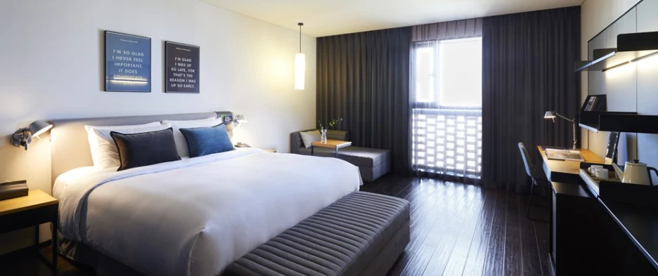 %EC%BD%94%EB%84%88_%EB%94%94%EB%9F%AD%EC%8A%A41_%EA%B8%80%EB%9E%98%EB%93%9C_%EC%97%AC%EC%9D%98%EB%8F%84.jpg?type=w1