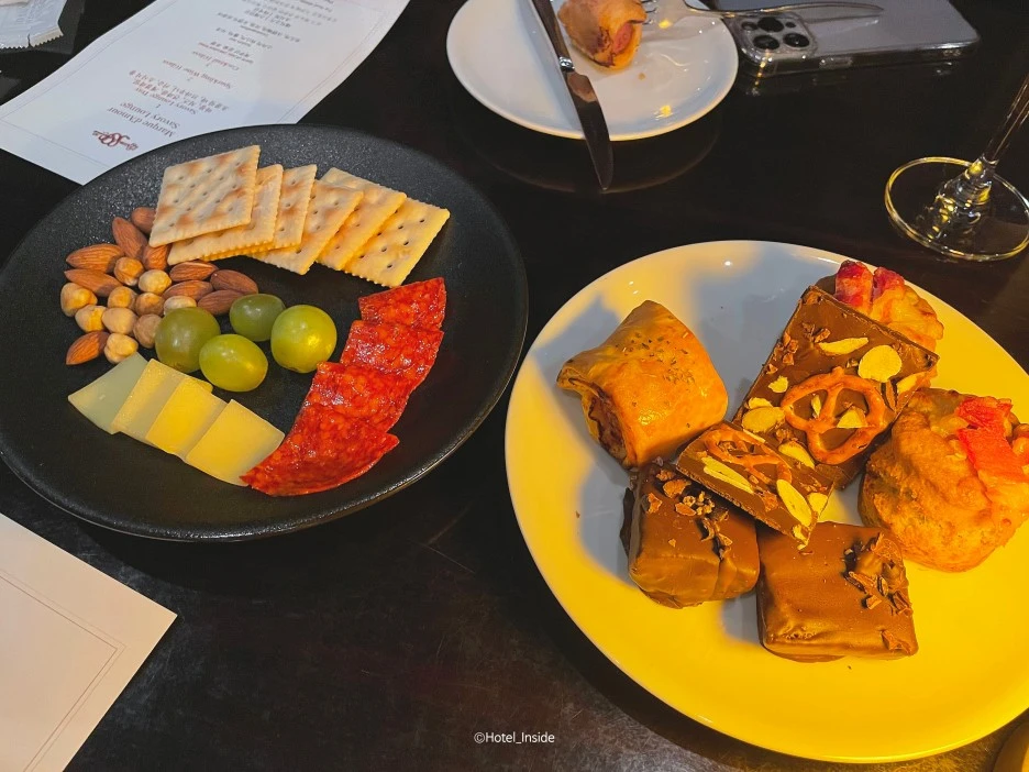 SE-2be8d047-d5fb-4cbe-9fa2-9a499f02621e.jpg?type=w1