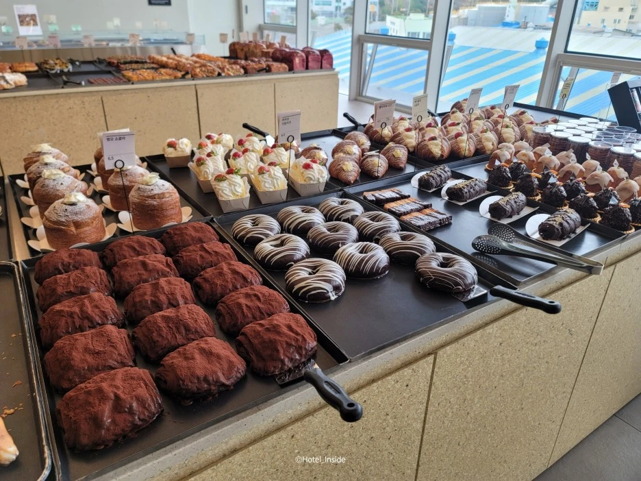 SE-b4c78492-1a55-4fbc-a577-34dc505b6fca.jpg?type=w1